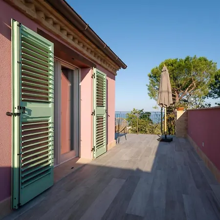 L'organetto, Luxury 4*