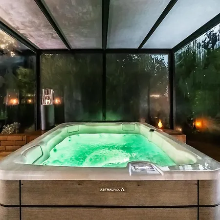 L'organetto, Luxury By Host Hero