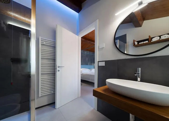 L'organetto, Luxury By Host Hero